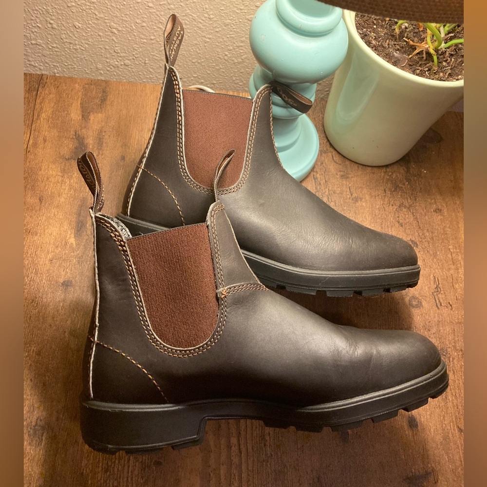 Blundstone Boots Women 8.5 Chelsea Ankle Boot Dark Brown Leather Great condition